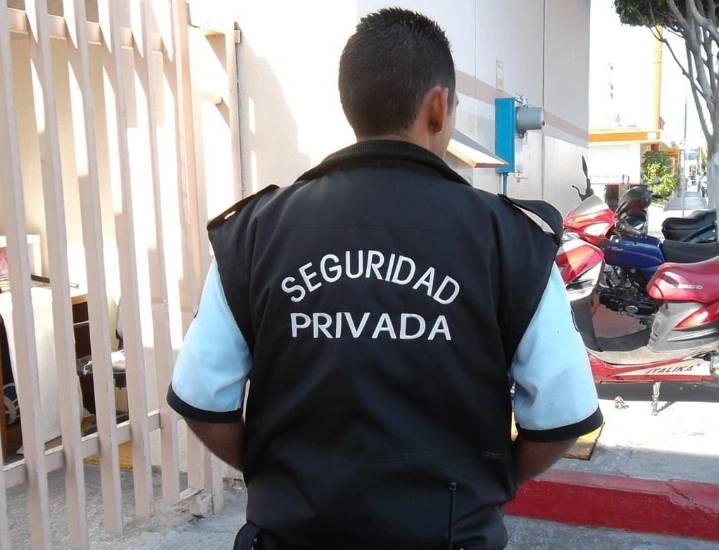 Tras asalto mortal a autobús, refuerzan seguridad en empresas del Bajío