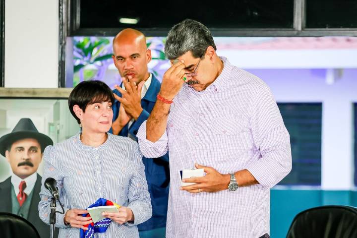 Frente amenazas de EU, Maduro afirma que Venezuela tiene 5 mil misiles antiaéreos