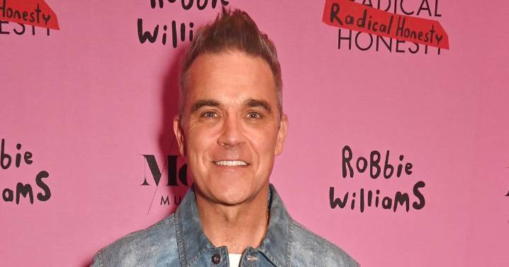Robbie Williams announces line-up of intimate gigs including one in Midlands