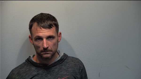 Livingston County fugitives arrested following Paducah traffic stop