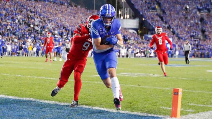 Chase Roberts Finds End Zone For No. 15 BYU Against Utes
