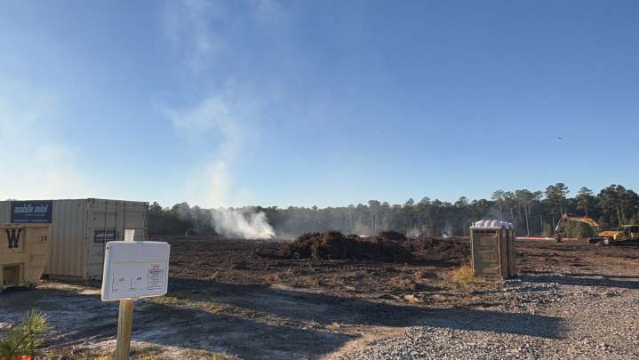 Leland residents applaud to land clearing burning…