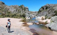 Es conocido como el río mas transparente, está rodeado de arena blanca y está en Argentina