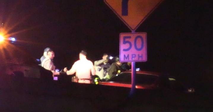 Possible shooting shuts Oakland Highway 80 eastbound transition ramp to southbound 880