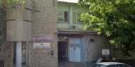 La esperaron en la puerta de su casa y se llevaron una suma millonaria: el dinero era de la empresa donde trabaja
