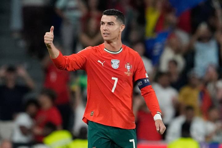 Se clasificó Inglaterra. Con otro récord (y un blooper) de CR7, Portugal tuvo a mano el pase el Mundial, pero debe esperar