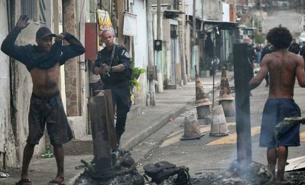 Rio de Janeiro: las impactantes imágenes del megaoperativo contra el narcotráfico