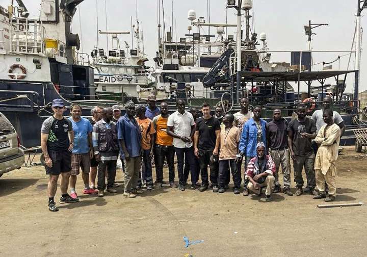 Los atuneros vascos varados en Senegal: «Después de once meses ya no sabemos qué hacer y estamos a punto de quedarnos sin barcos»