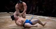 London hosts major sumo wrestling tournament, second ever outside of Japan