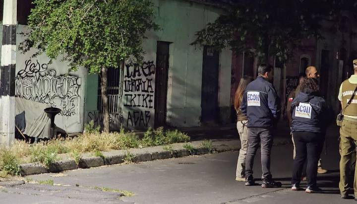 Hombre muere en Santiago Centro tras recibir impacto de bala