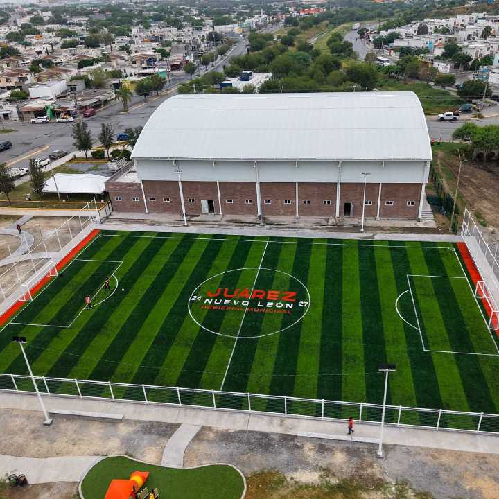 Los Puertos estrena moderna cancha y área de convivencia