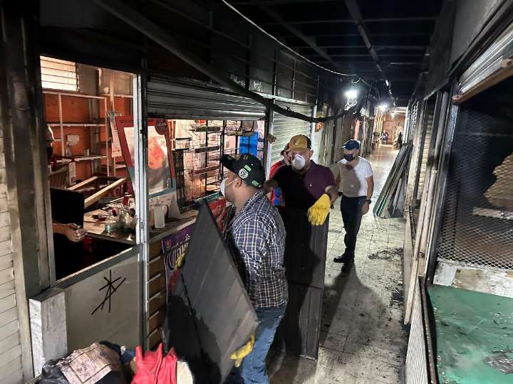 Gobierno de Nayarit se moviliza en unidad para rescatar el Mercado Juan Escutia