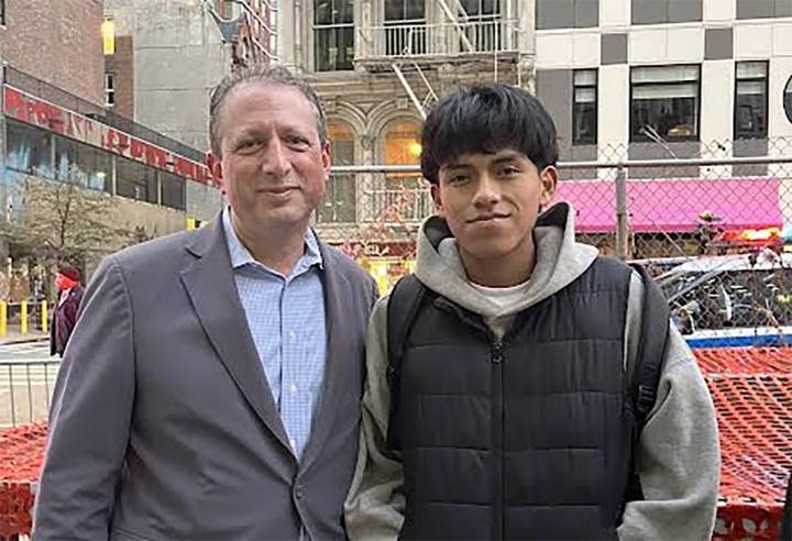 Bronx student, 16, arrested, detained by ICE during routine court visit
