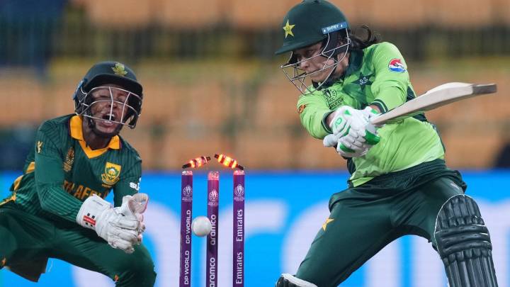 Women's Cricket World Cup: Pakistan eliminated after heavy defeat to South Africa in rain