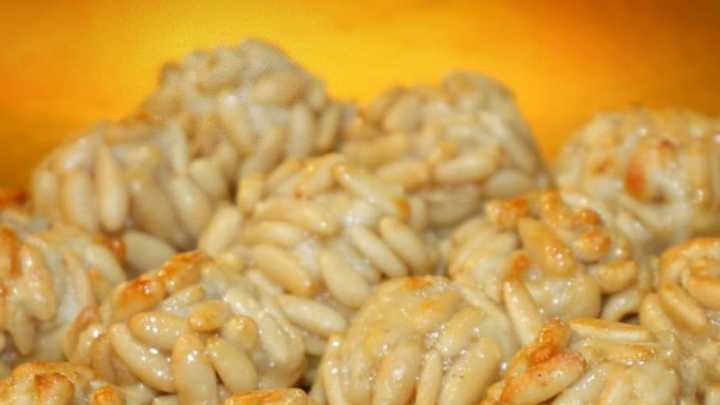 Los pasteleros prevén una buena campaña de panellets a pesar del ligero encarecimiento del producto