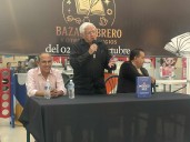 Presenta Catón su libro “México en Mí” en esta frontera