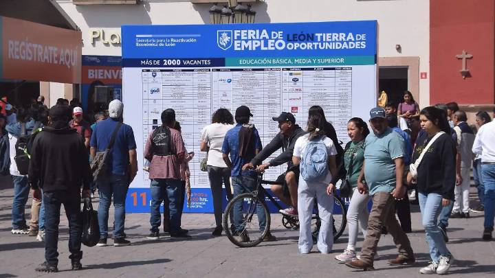 ¿Buscas trabajo? Feria del Empleo León, vacantes con sueldos de hasta 35 mil pesos