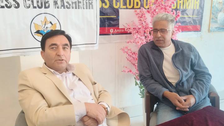 Veteran Journalist Sajjad Bazaz joins Press Club of Kashmir