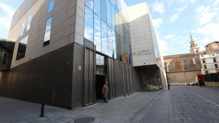 Un divorcio y una "guerra" en La Muela acaban con un padre acusado de agresión sexual a su hijo