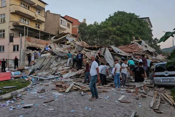 19 injured as 6.1-magnitude earthquake jolts western Turkey’s Balikesir province