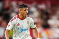 Compañero de Alexis en Sevilla se rindió ante el chileno: “De otra pasta”