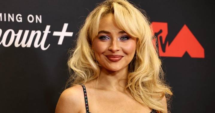 Sabrina Carpenter Has Fans Calling Her 'Cowgirlbina' in Mini