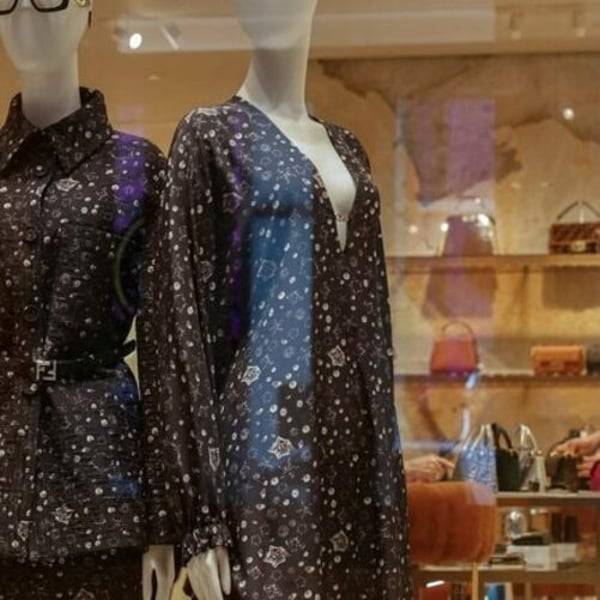 Hong Kong retail sales rise 5.9% in September as fashion sector weakens