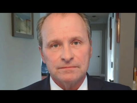 Commercial pilot warns government shutdown impacting safety, security and reliability of airlines