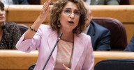 Una felicitación de cumpleaños deja en evidencia a María Jesús Montero ante todo el Senado