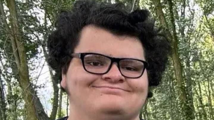 Horror en EE. UU.: una madre drogó y degolló a su hijo adolescente un día antes de su cumpleaños