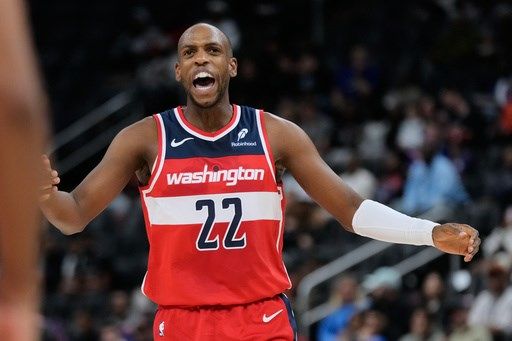 Wizards' Khris Middleton opens season in Milwaukee for 1st time since being traded by Bucks