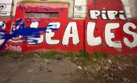 VIDEOS. Nuevo capítulo de pintadas en La Plata: así fue la respuesta tras la vandalización del mural de Maradona