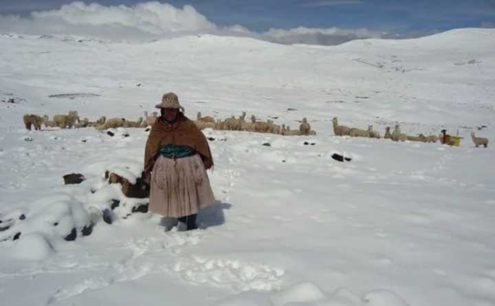 Nuevo friaje afectará al Perú desde el lunes: se prevé descenso de temperaturas y lluvias intensas