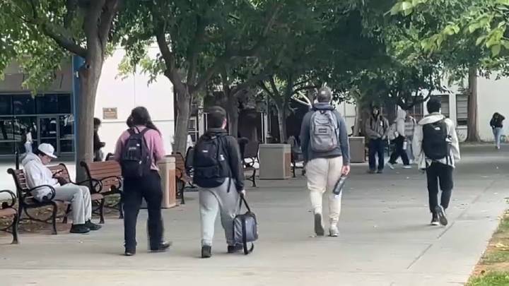 CSU dará cupos a universidades a estudiantes de secundaria en California