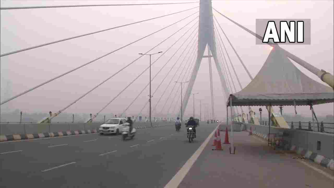 Delhi: AQI inches towards 'very poor' as pollution levels soar ahead of Diwali