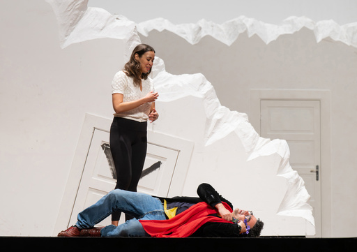 Rolando Villazón directs opera at the world's top houses while still singing
