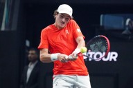 Deadspin | ATP roundup: Brazilian teen reaches Basel final
