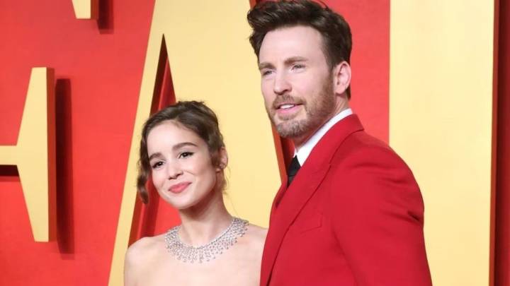 Chris Evans y su esposa Alba Baptista se convirtieron en padres por primera vez