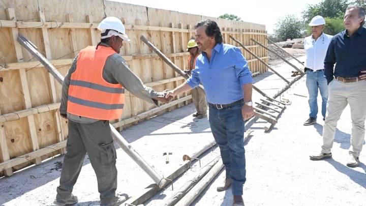 Sáenz supervisó avances en la Autopista Valle de Lerma que genera más de 600 puestos
