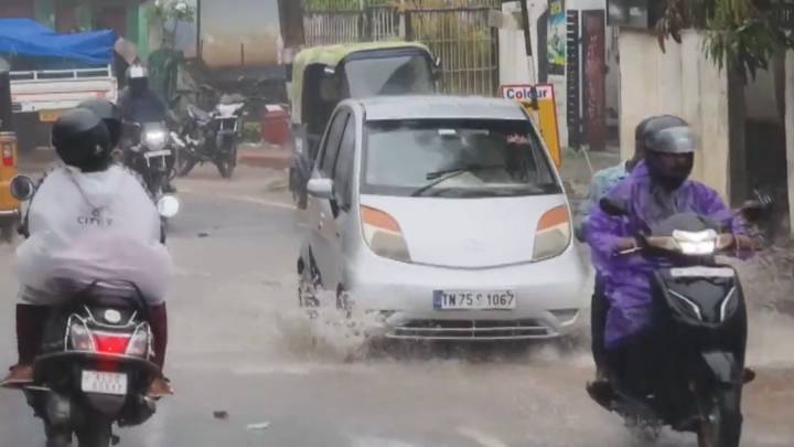 Tamil Nadu rains: 'Sudden' rain in Chennai soon? Schools shut amid orange alerts in THESE districts