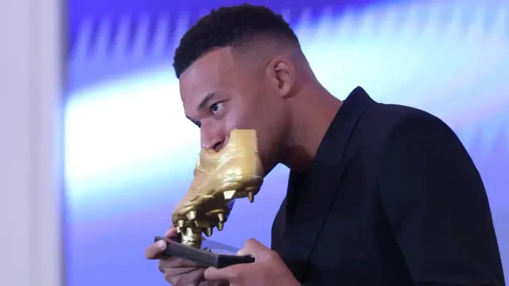 Kylian Mbappé del Real Madrid es ganador de la Bota de Oro