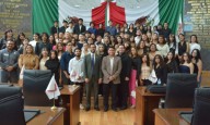 Estudiantes de la UACH Campus Juárez conocen de cerca el Congreso del Estado