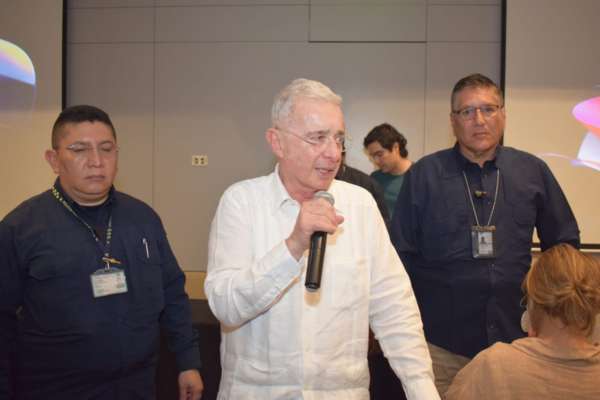 El Tribunal de Bogotá decidirá el 21 de octubre el futuro judicial del expresidente Álvaro Uribe