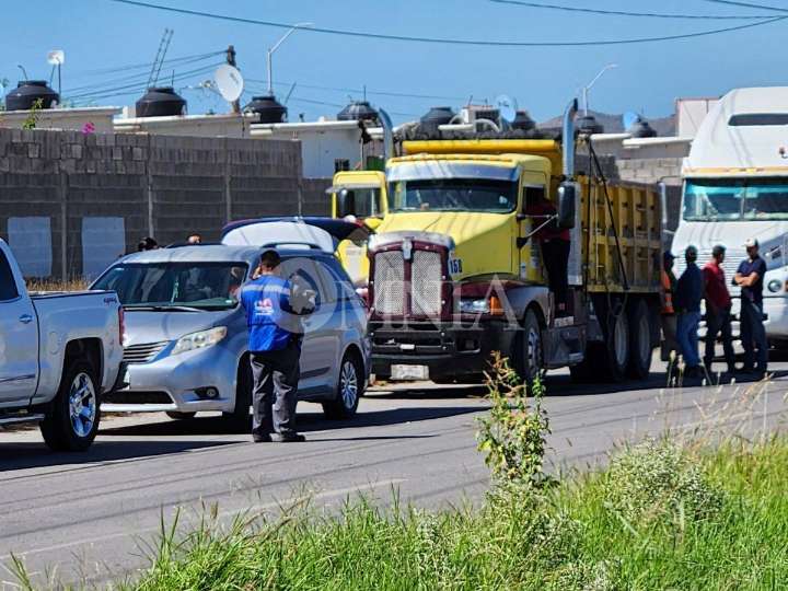 Muere conductor de camión en la avenida Eqqus