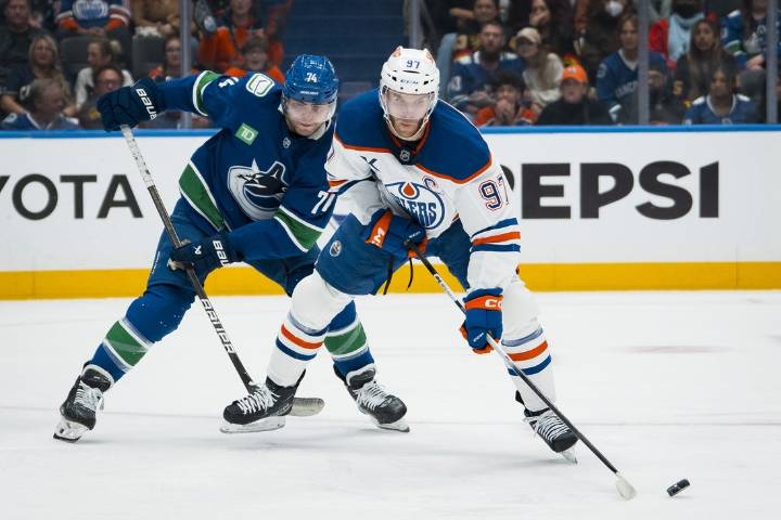 Deadspin | Connor McDavid, Oilers begin quest for Cup with opener vs. Flames