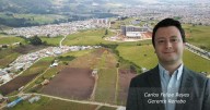 Akila busca con una demanda, que el distrito le reconozca millonaria indemnización