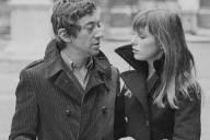 Anoche llegó a Zara el abrigo que Jane Birkin convirtió en un clásico (y tendrá lista de espera desde este mismo fin de semana)