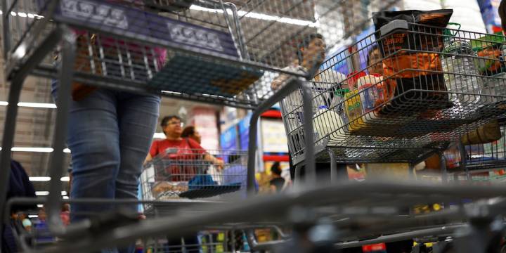 Inegi reporta leve caída de la economía de México