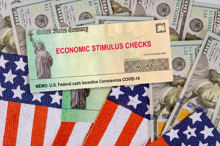 ¿Quiénes en California recibirán un estímulo de $725 en octubre 2025?