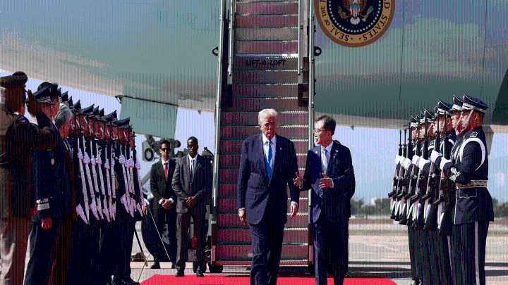 Trump lands in South Korea, says Xi talks will be ‘great outcome for world’